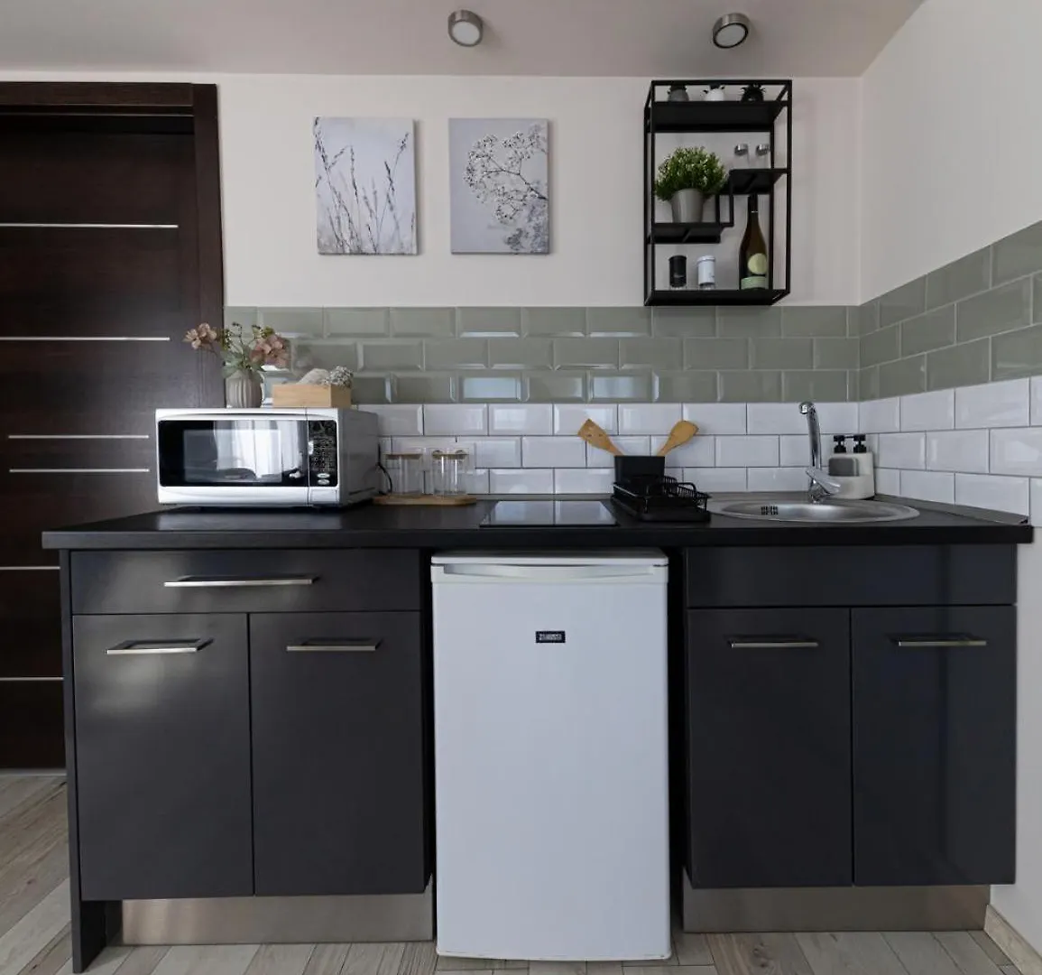 Hellowine Apartman III Eger
