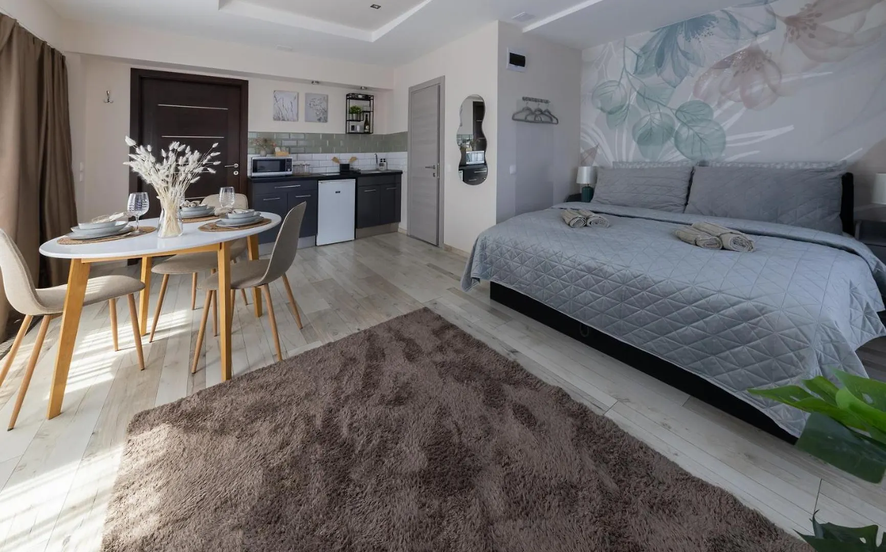 Hellowine Apartman III Eger Hungary